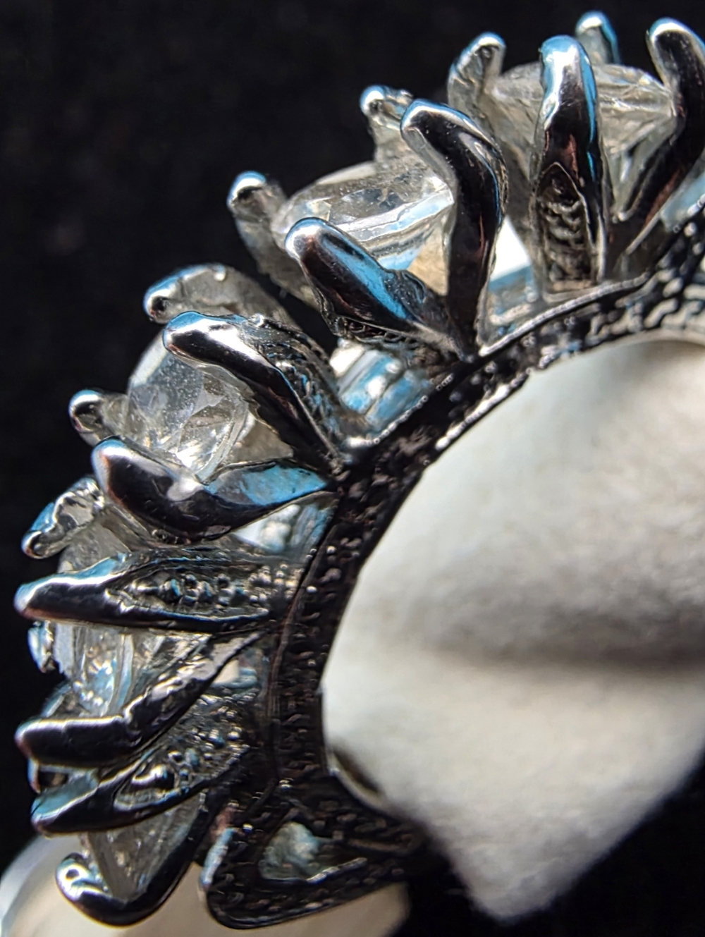Vintage Gothic Silver Tone 5-Stone Claw ring